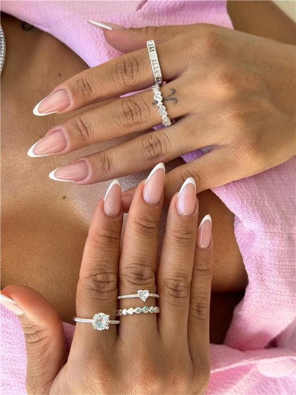 ANEL LUXO SOLITARIO CRAVEJADO COM MAXI ZIRCONIA BANHO PRATA 950