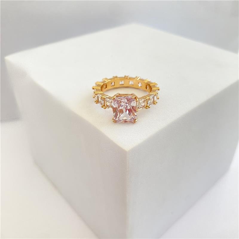 ANEL SOLITARIO LUXO ZIRCÔNIA QUADRADA BANHO OURO 18K