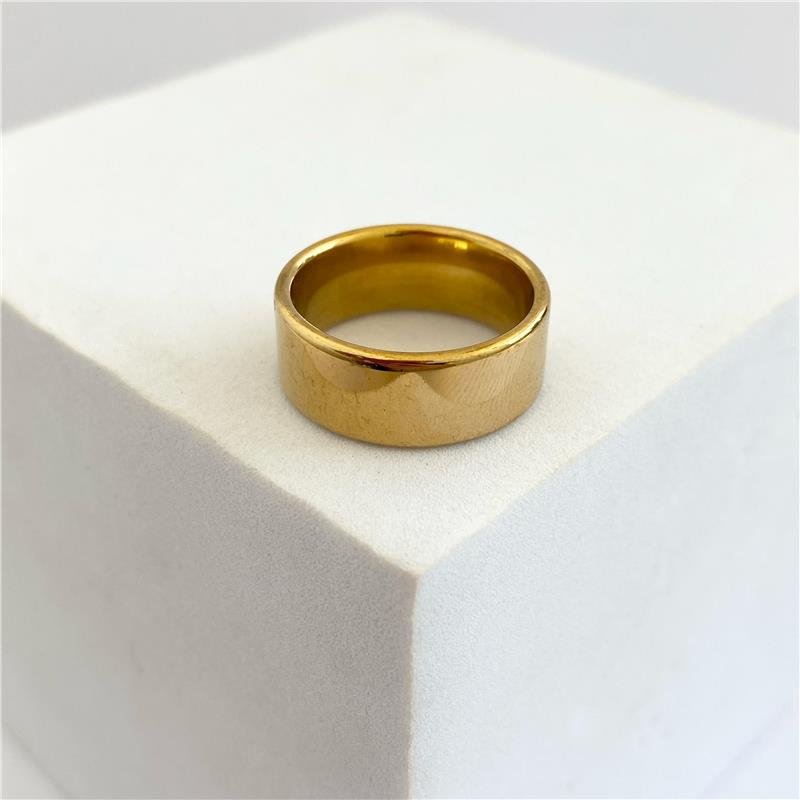 ANEL ALIANÇA LISA GROSSA 8MM EM AÇO INOXIDÁVEL COM BANHO OURO 18K