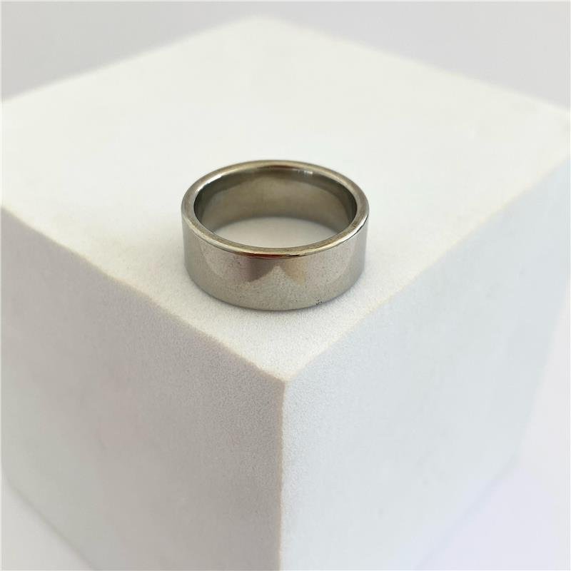 ANEL ALIANÇA LISA GROSSA 8MM EM AÇO INOXIDÁVEL 