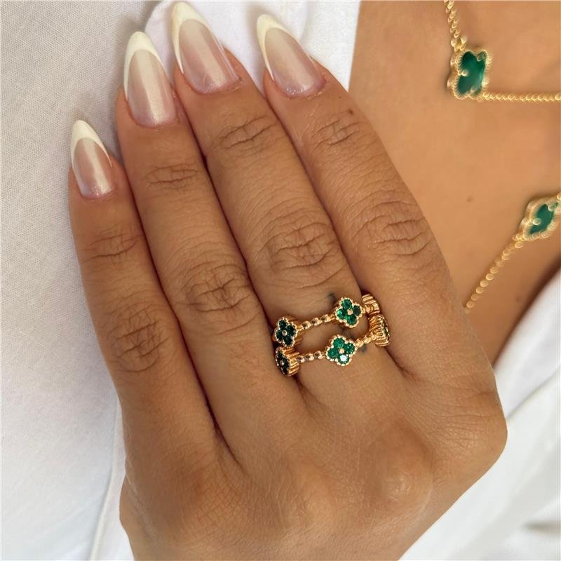 ANEL REGULÁVEL TREVO ESMERALDA BANHO OURO 18K