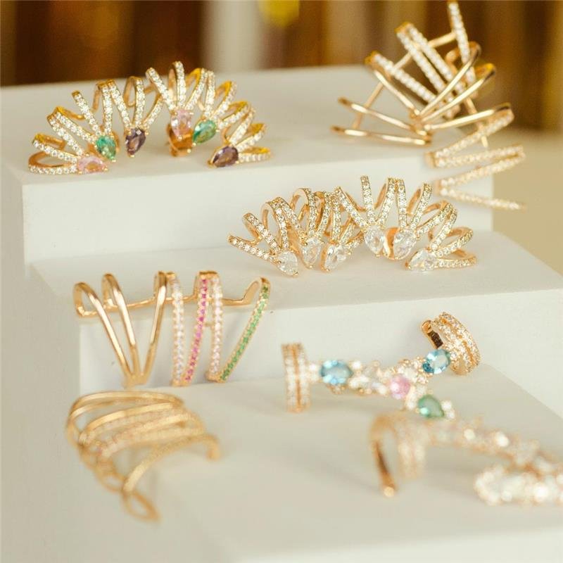 BRINCO PIERCING EAR CUFF CRAVEJADO COLORS BANHO OURO 18K