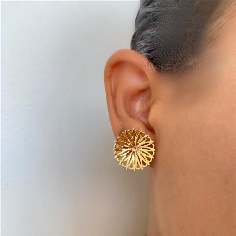 BRINCO FLOR MEDIO BANHO OURO 18K