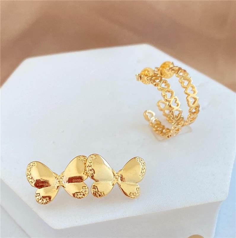 BRINCO ARGOLA CORAÇÃO MÉDIA BANHO OURO 18K