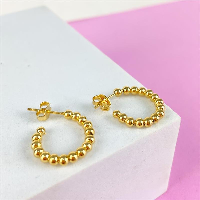 BRINCO MEIA ARGOLA MÉDIA BOLINHA BANHO OURO 18K