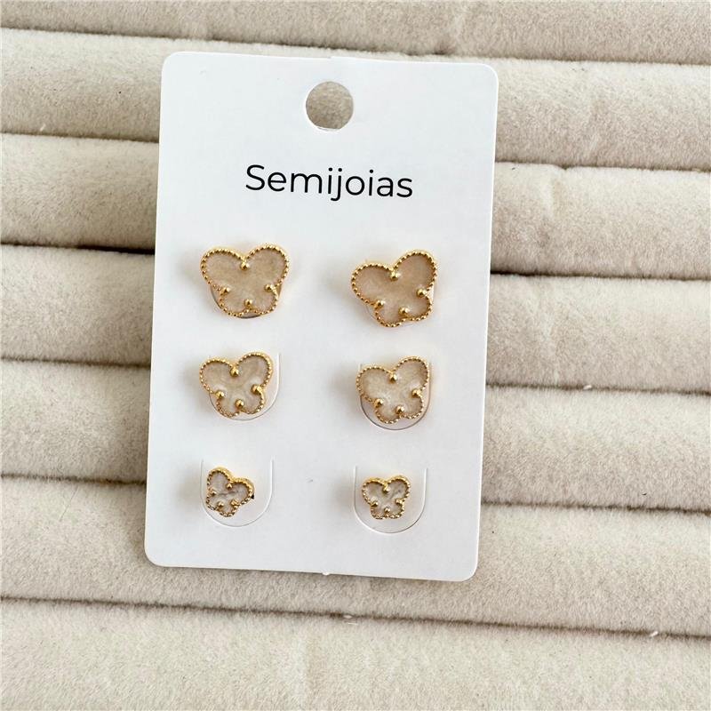 BRINCO TRIO BORBOLETA RESINA MADRE PÉROLA BANHO OURO 18K