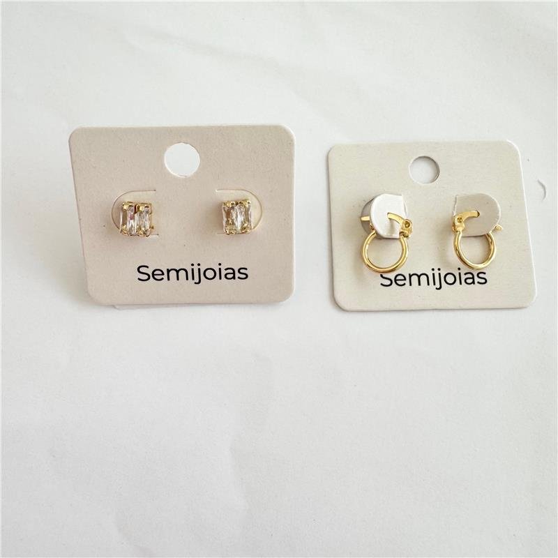 BRINCO BAGUETE BANHO OURO 18K