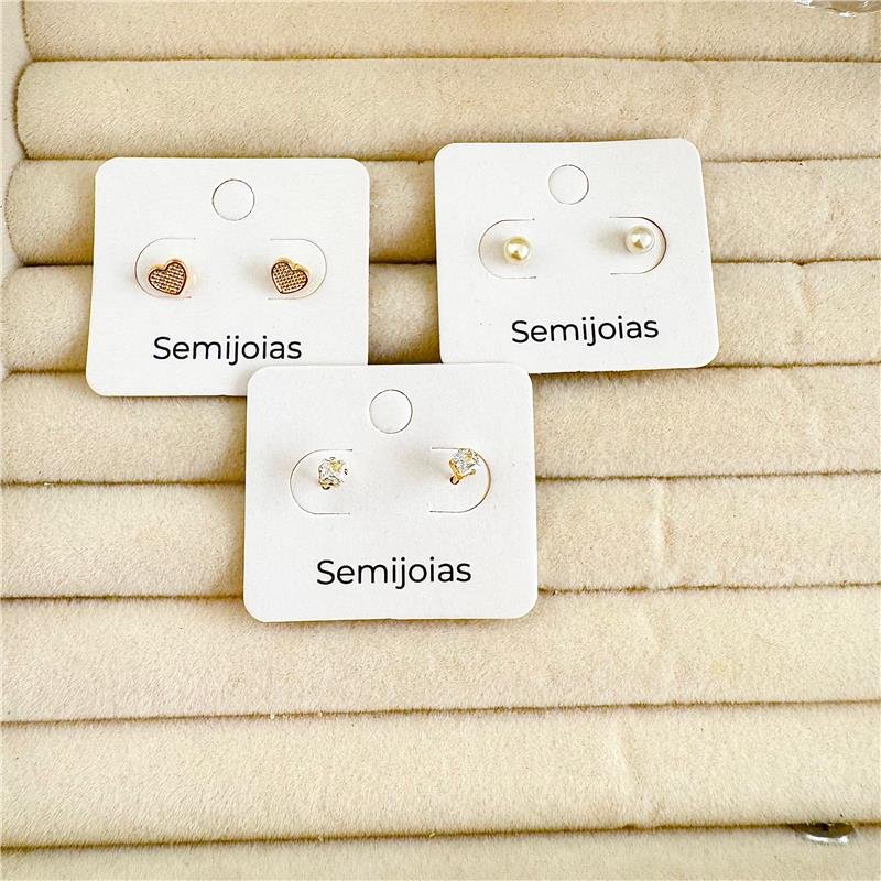 BRINCO CORAÇÃO COM DETALHES - PROTEÇÃO INFANTIL/ 2° FURO BANHO OURO 18K