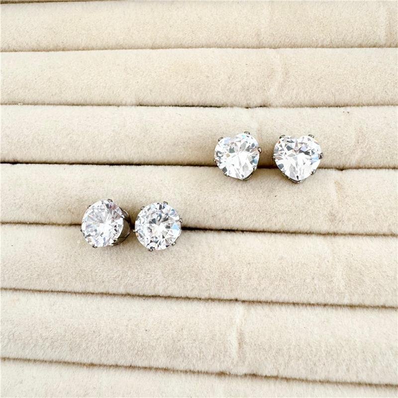 BRINCO PONTO DE LUZ ZIRCÔNIA EM AÇO INOXIDÁVEL 