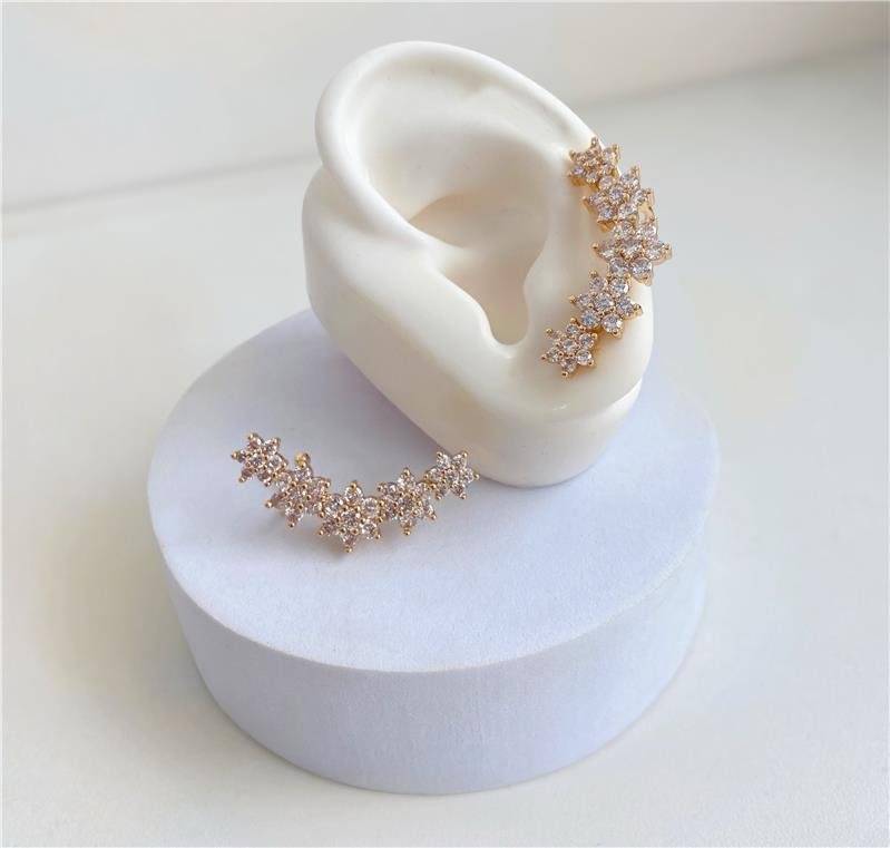 BRINCO EAR CUFF FLORES ZIRCÔNIAS BANHO OURO 18K