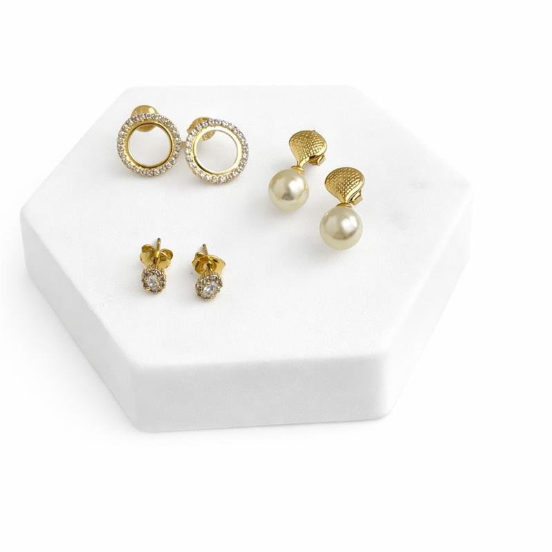 BRINCO OVAL CRAVEJADO PP BANHO OURO 18K