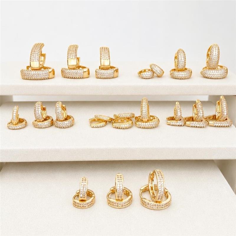 BRINCO TRIO MAXI ARGOLINHA OVAL CRAVEJADO BANHO OURO 18K