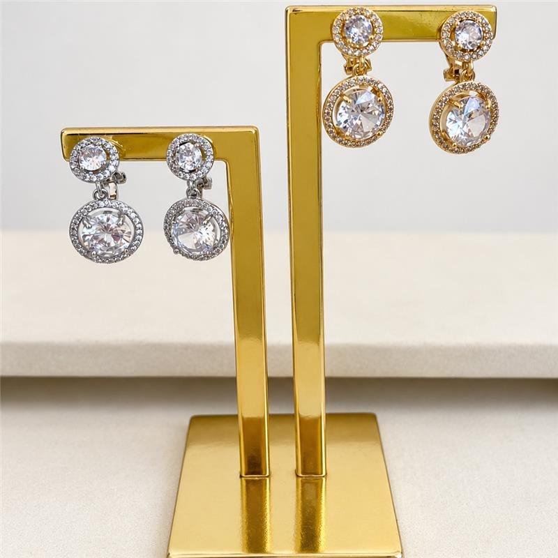 BRINCO DE PRESSÃO CIRCULO CRAVEJADO BANHO OURO 18K