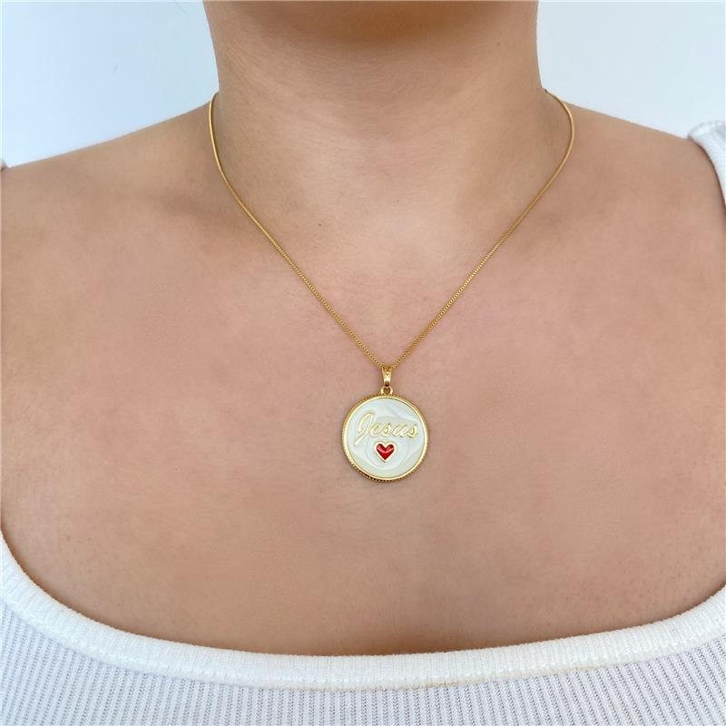 COLAR RESINADO JESUS BANHO OURO 18K