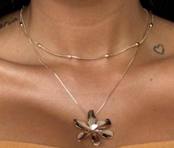 COLAR FLOR BANHO OURO 18K
