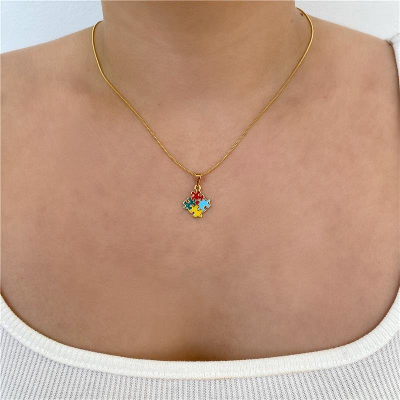 COLAR COLAR SIMBOLO AUTISMO QUEBRA CABEÇA BANHO OURO 18K