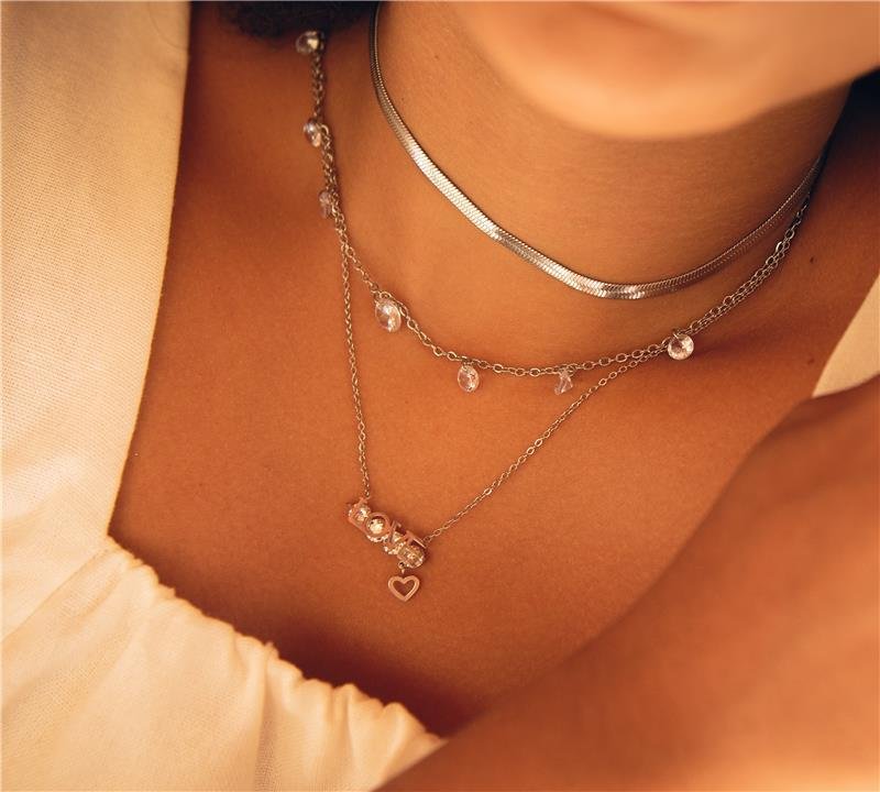 COLAR CHOKER MEDALHAS PONTO DE LUZ AÇO INOXIDÁVEL