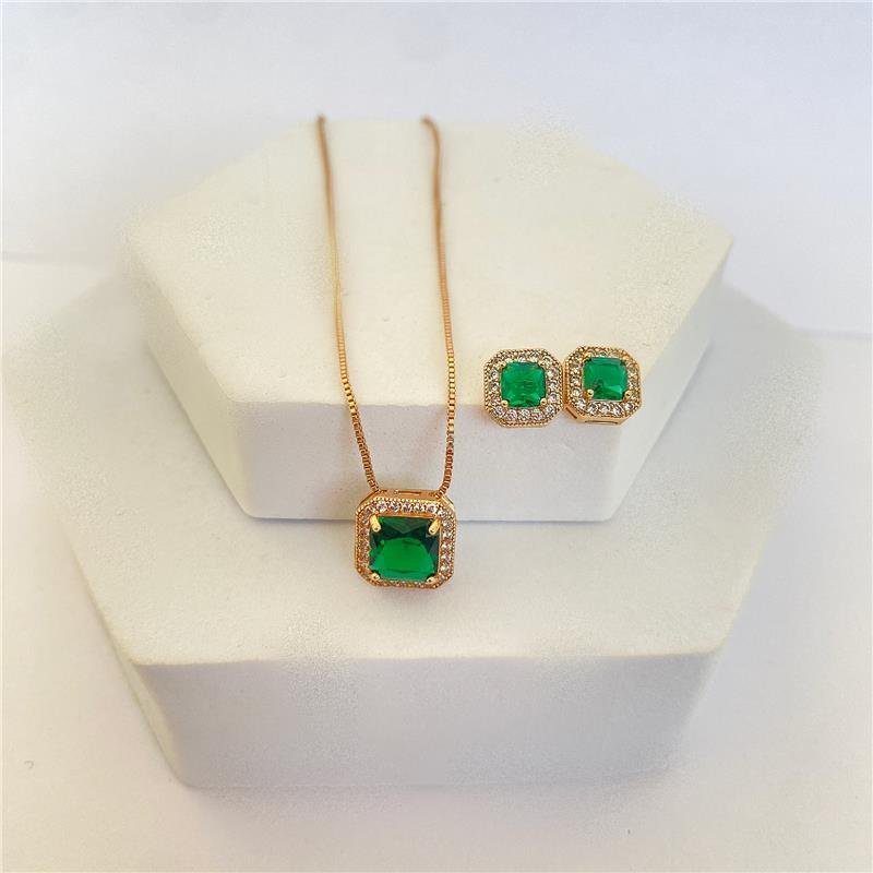  CONJUNTO FORMATURA PEDRA VERDE ESMERALDA CRAVEJADA BANHO OURO 18K