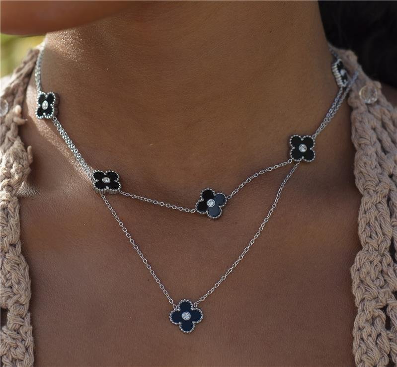COLAR CONJUNTO TREVO ÔNIX EM AÇO INOXIDÁVEL