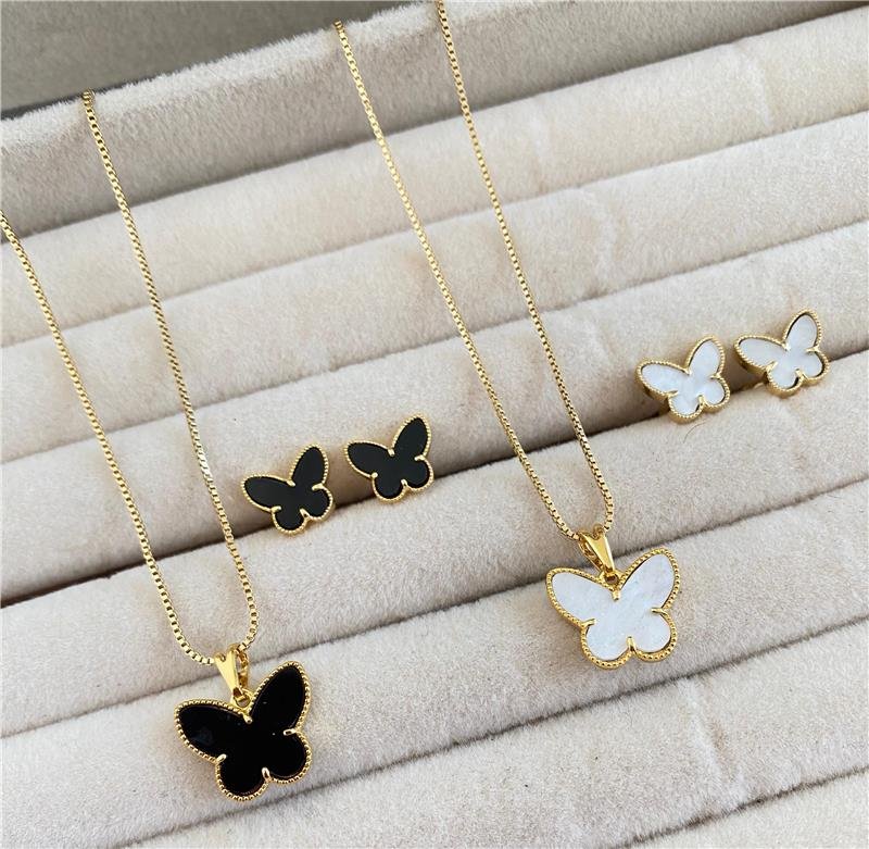  CONJUNTO BORBOLETA ÔNIX BANHO OURO 18K