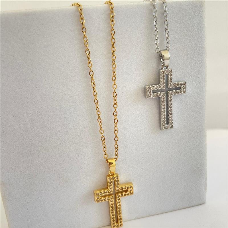 COLAR CRUZ CRAVEJADA EM AÇO INOXIDÁVEL