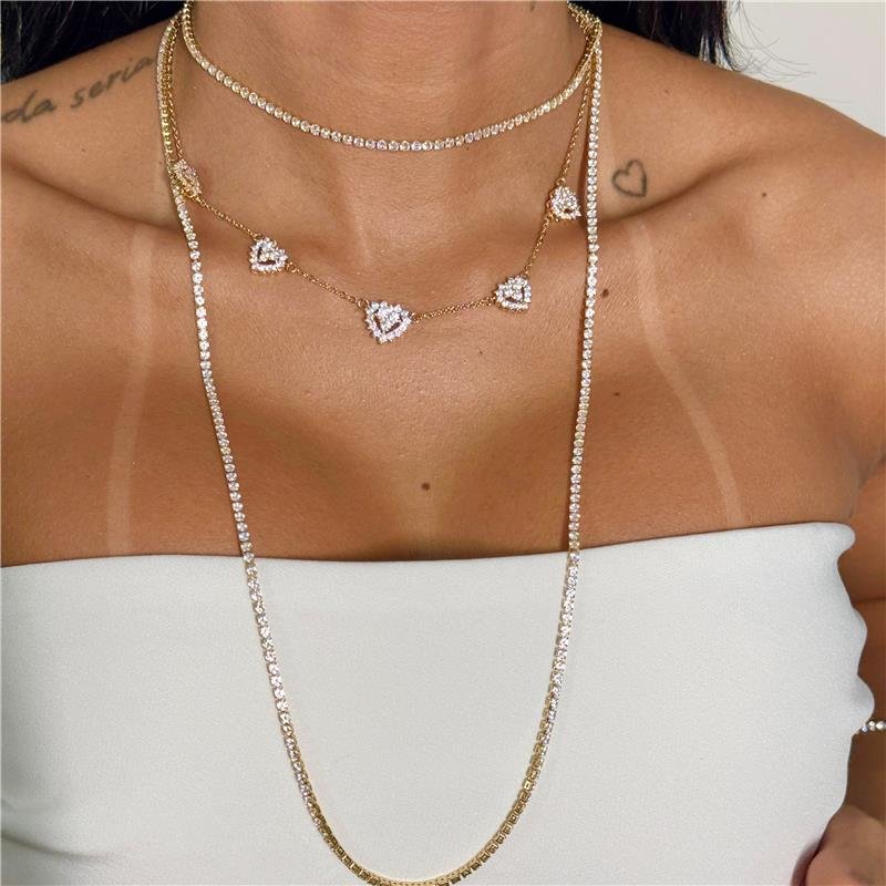 COLAR CHOKER CORAÇÕES CRAVEJADOS DESIGN LUXO BANHO OURO 18K - MESMO MODELO DO CR8005 