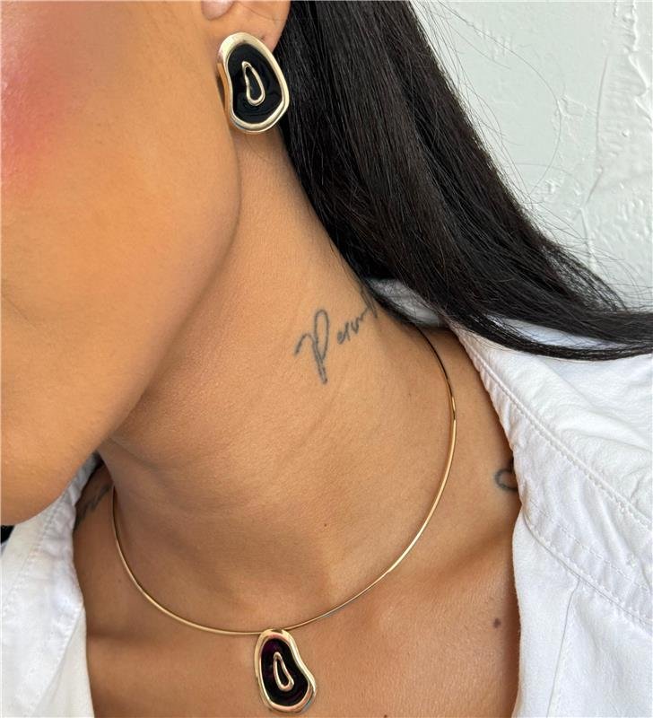 CONJUNTO ARO GOTA ÔRGANICA ÔNIX BANHO OURO 18K