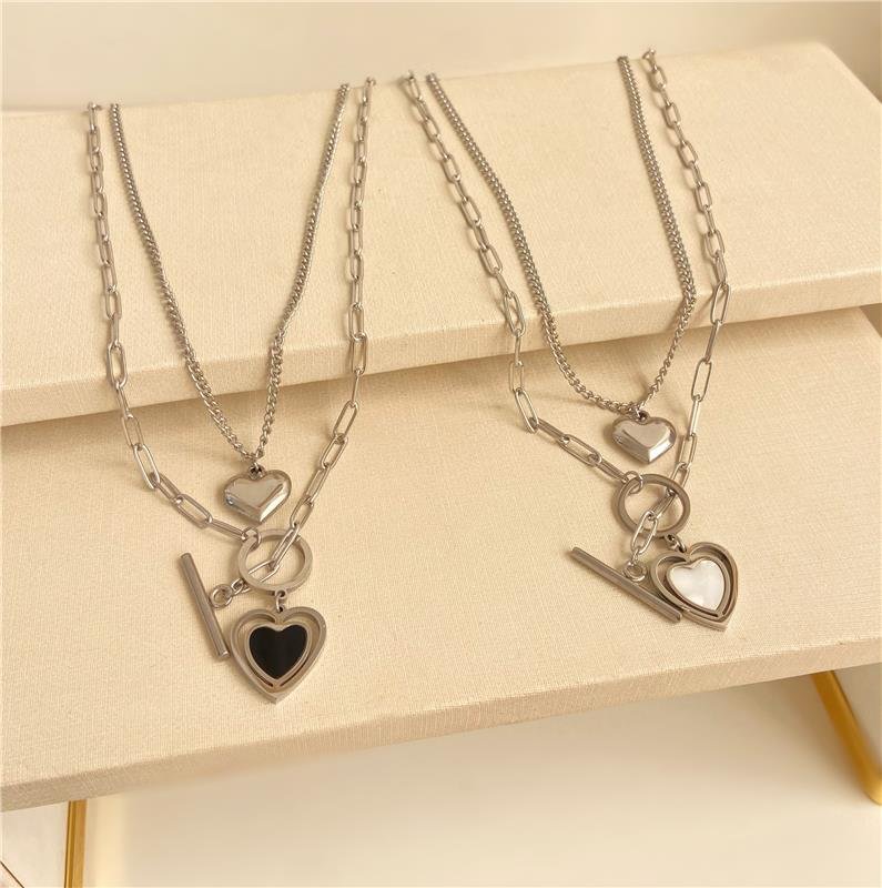 COLAR DUPLO GRAVATINHA CORAÇÃO ÔNIX EM AÇO INOXIDÁVEL