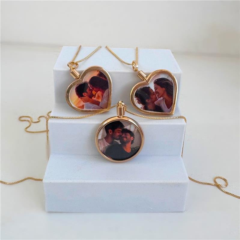 COLAR RELICÁRIO CORAÇÃO PARA 2 FOTOS COM CORRENTE VENEZIANA EM BANHO OURO 18K