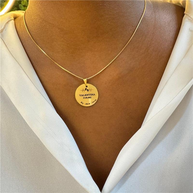 COLAR MEDALHA NASCIMENTO PERSONALIZADA BANHO OURO 18K - PRÉ VENDA - PREVISÃO 10/12 -