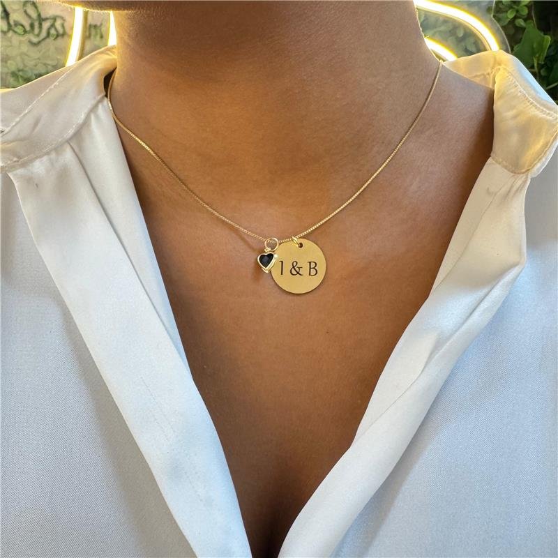COLAR MEDALHA INICIAIS, LETRA, DATA PERSONALIZADA COM PINGENTE BANHO OURO 18K