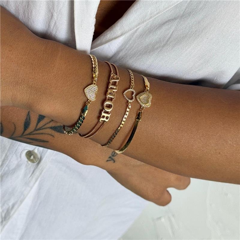 PULSEIRA DIAMANTADA COM CORAÇÃO CRAVEJADO BANHO OURO 18K 