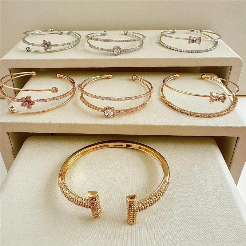  BRACELETE FLOR CRAVEJADA BANHO PRATA 950