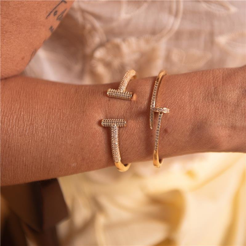  BRACELETE CARTIER CRAVEJADA GROSSO BANHO OURO 18K