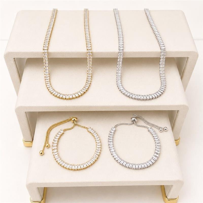 PULSEIRA RIVIERA BAGUETE GRAVATINHA EM AÇO INOXIDÁVEL 