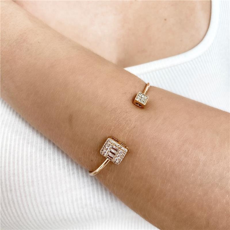 PULSEIRA BRACELETE QUADRADO CRAVEJADA BANHO OURO 18K