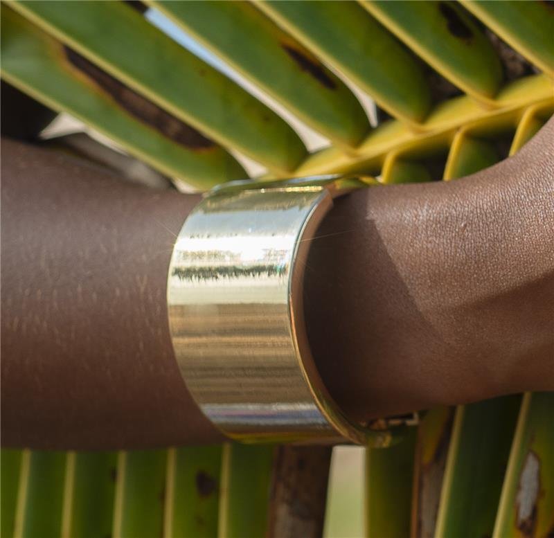 PULSEIRA BRACELETE MAXI GROSSO EM AÇO INOXIDÁVEL COM BANHO OURO 18K 3 MESES DE GARANTIA
