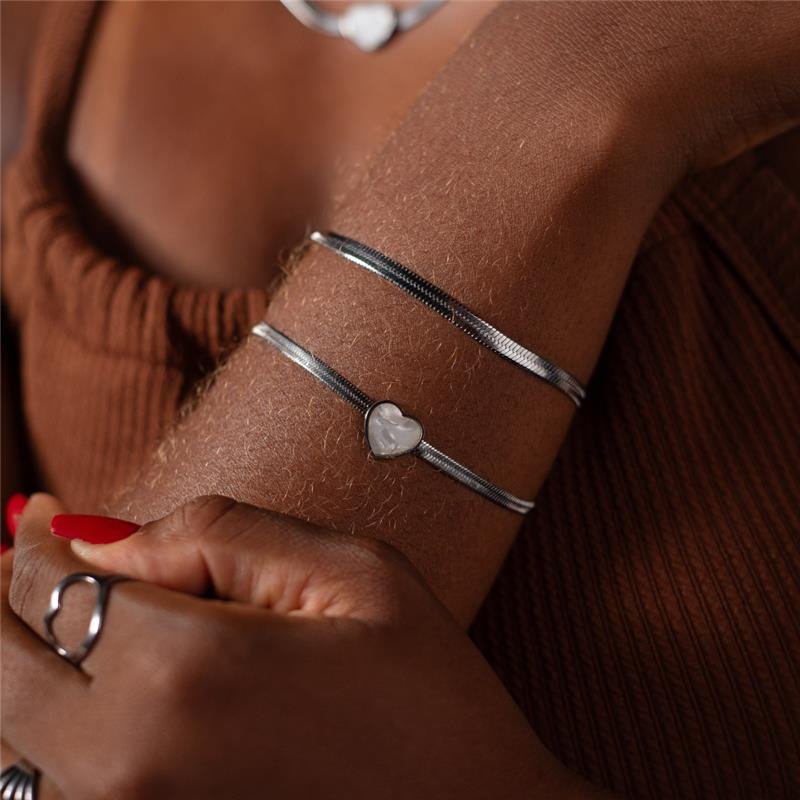 PULSEIRA FITA CORAÇÃO MADRE PÉROLA EM AÇO INOXIDÁVEL 
